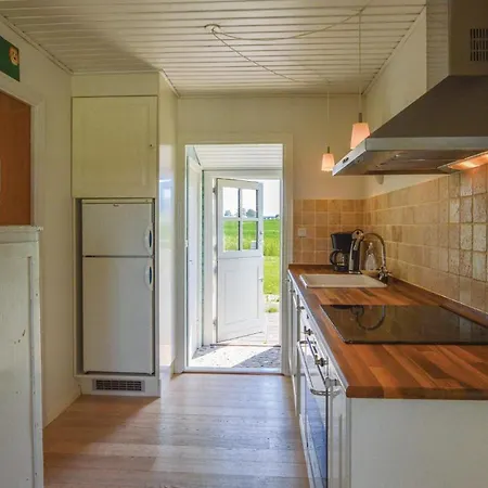 펜션 Holiday Tuse Naes Tobjerg With Fireplace Kisserup